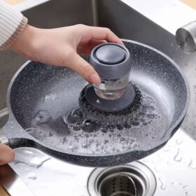 Brosse à vaisselle avec distributeur